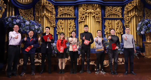 2019年度优秀管理者-集体合影